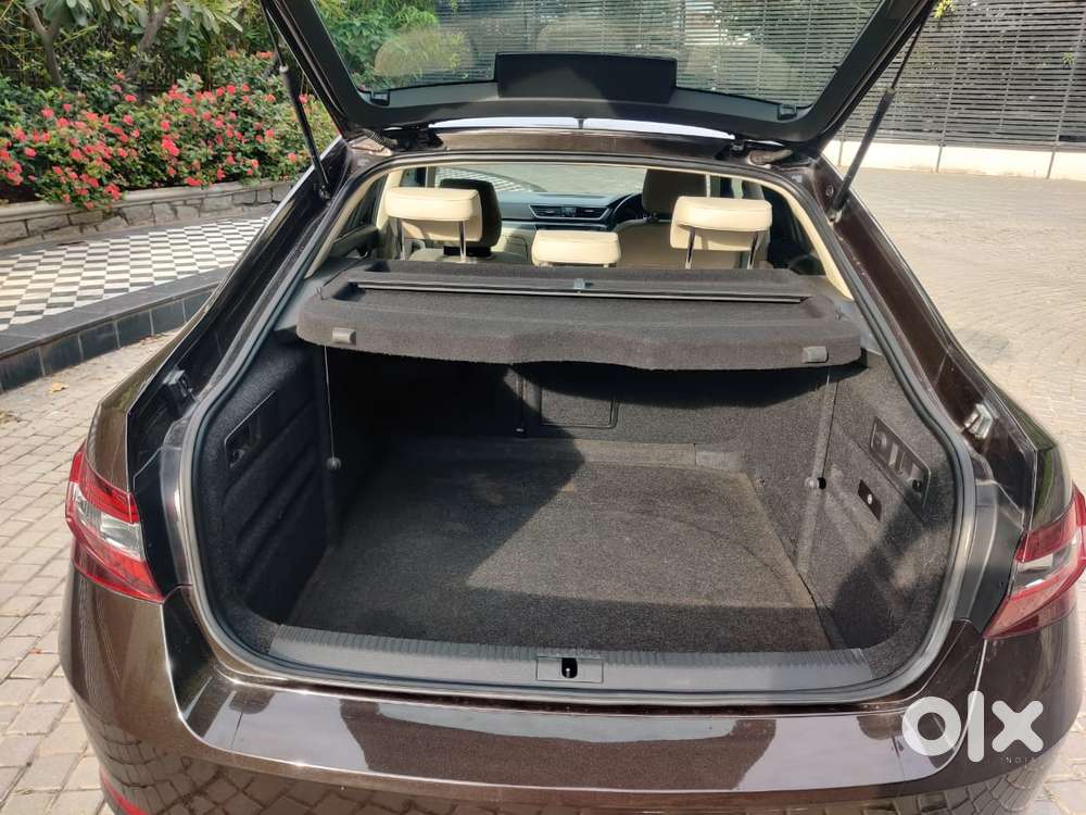 Skoda Superb L&k 2.0 Tdi At, 2017, Petrol