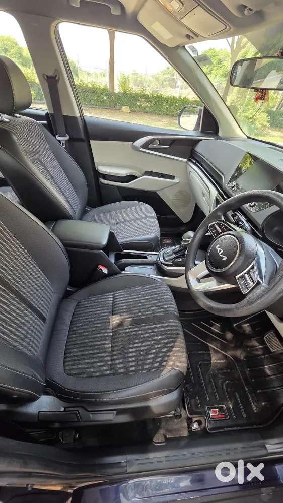 Kia Carens Prestige Plus 2023 Car
