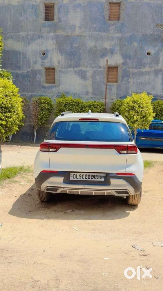 Kia Sonet Petrol 2023