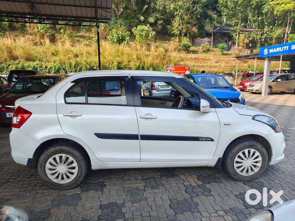 Maruti Suzuki Swift Dzire 1.3 Vxi, 2015, Petrol