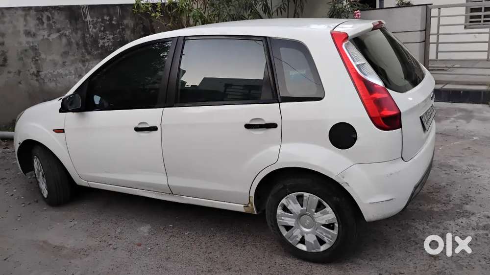 Ford Figo Petrol Exi 2012