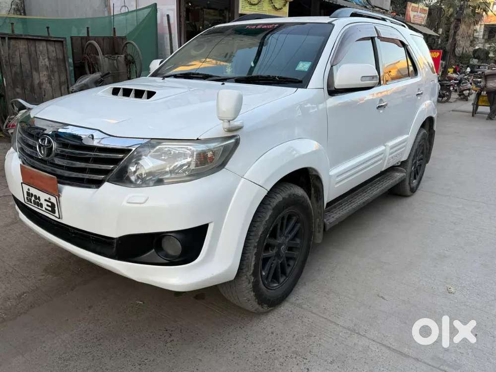 Toyota Fortuner 2013 Diesel 140000 Km Driven