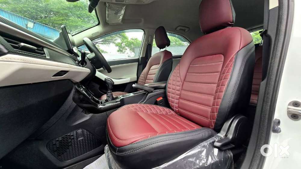 Tata Nexon Creative Plus 1.2 Revotron Petrol 6 Mt, 2025, Cng & Hybri..