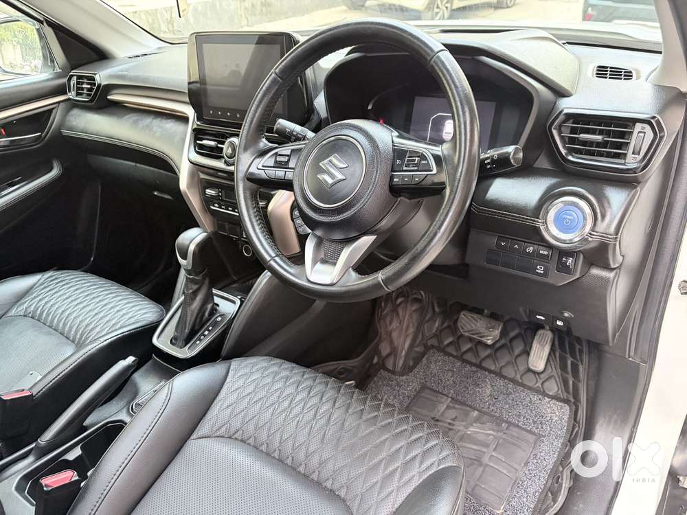 Maruti Suzuki Grand Vitara 1.5 Alpha Plus Dual Tone Intelligent Hybr..