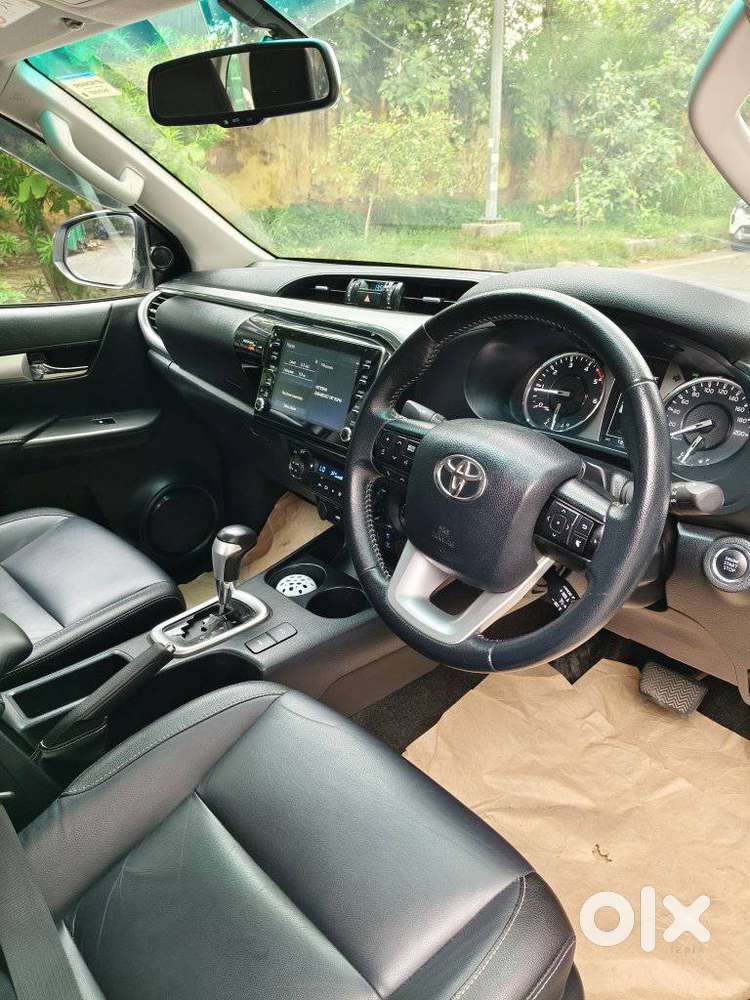 Toyota Hilux 2.8 High 4x4 Mt, 2023, Diesel