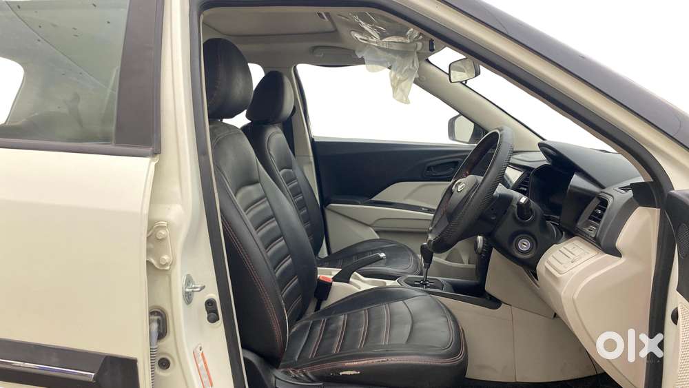 Mahindra Xuv300 W6 Amt Diesel, 2022, Diesel