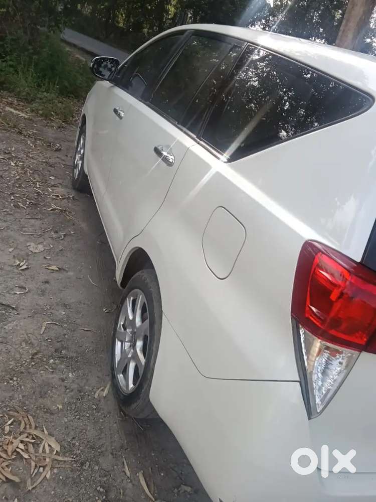 Toyota Innova Crysta 2016