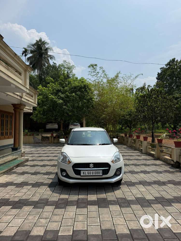 Maruti Suzuki Swift Vxi Optional, 2022, Petrol