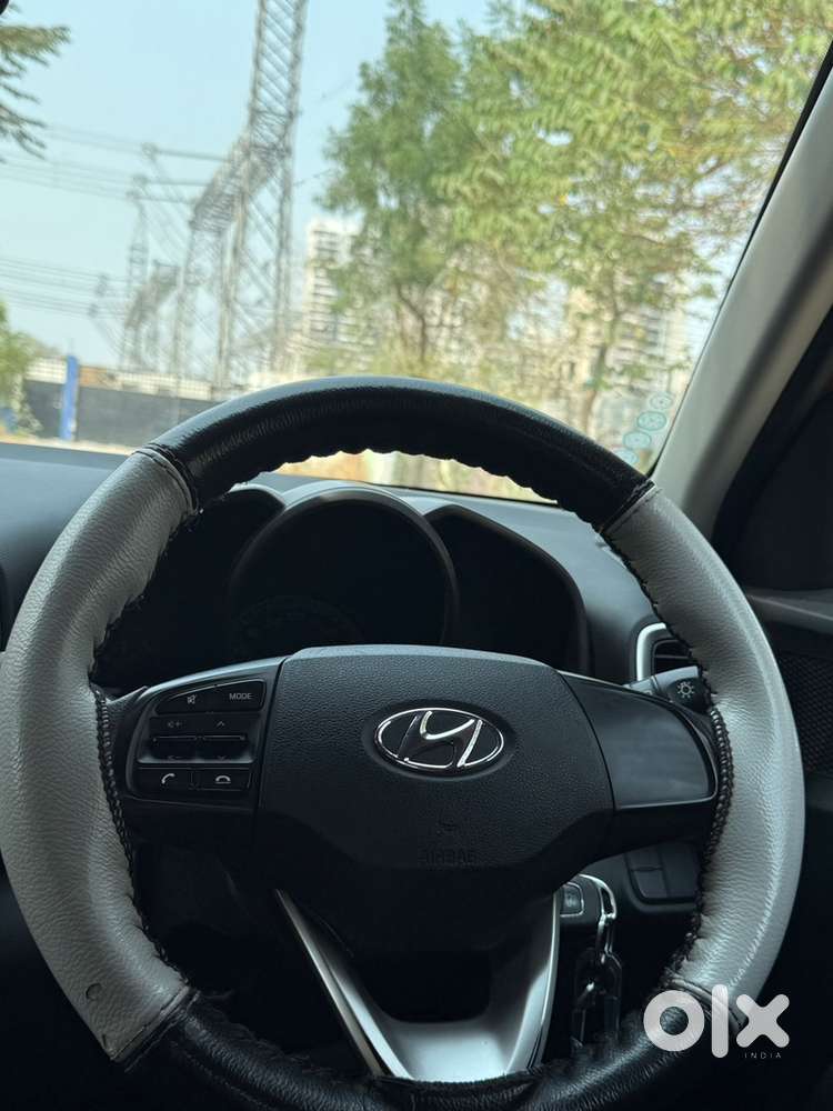 Hyundai Venue Petrol Manual 2020