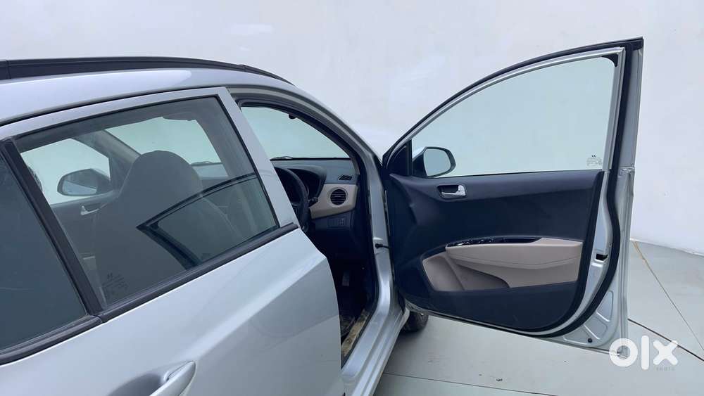 Hyundai Grand I10 [ ] 1.2 Kappa Vtvt Sportz At, 2018, Petrol
