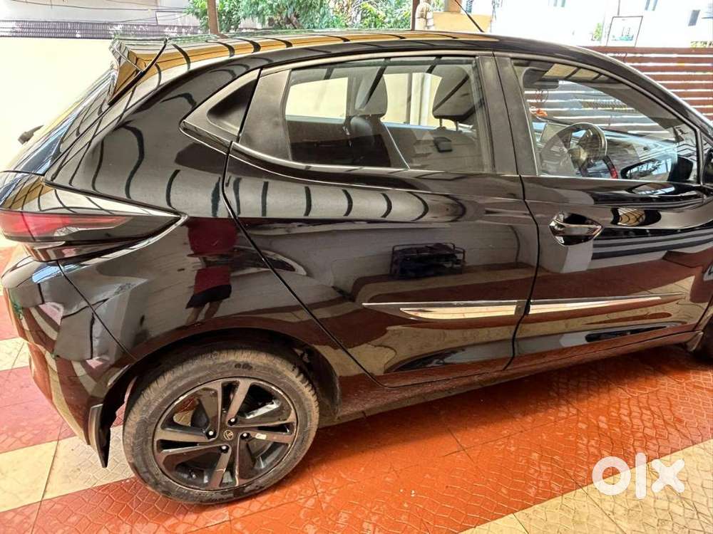 Tata Altroz Xz+ 2022 Dark Edition