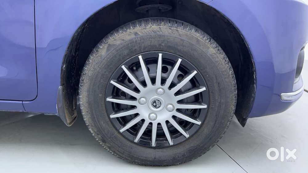 Maruti Suzuki Dzire 1.2 Vxi Amt, 2019, Petrol