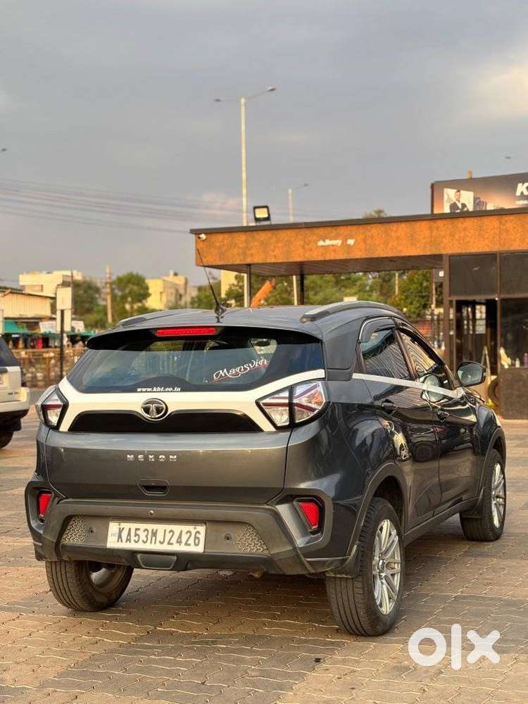 Tata Nexon 1.5 Revotorq Xma Plus (s) Amt, 2022, Diesel