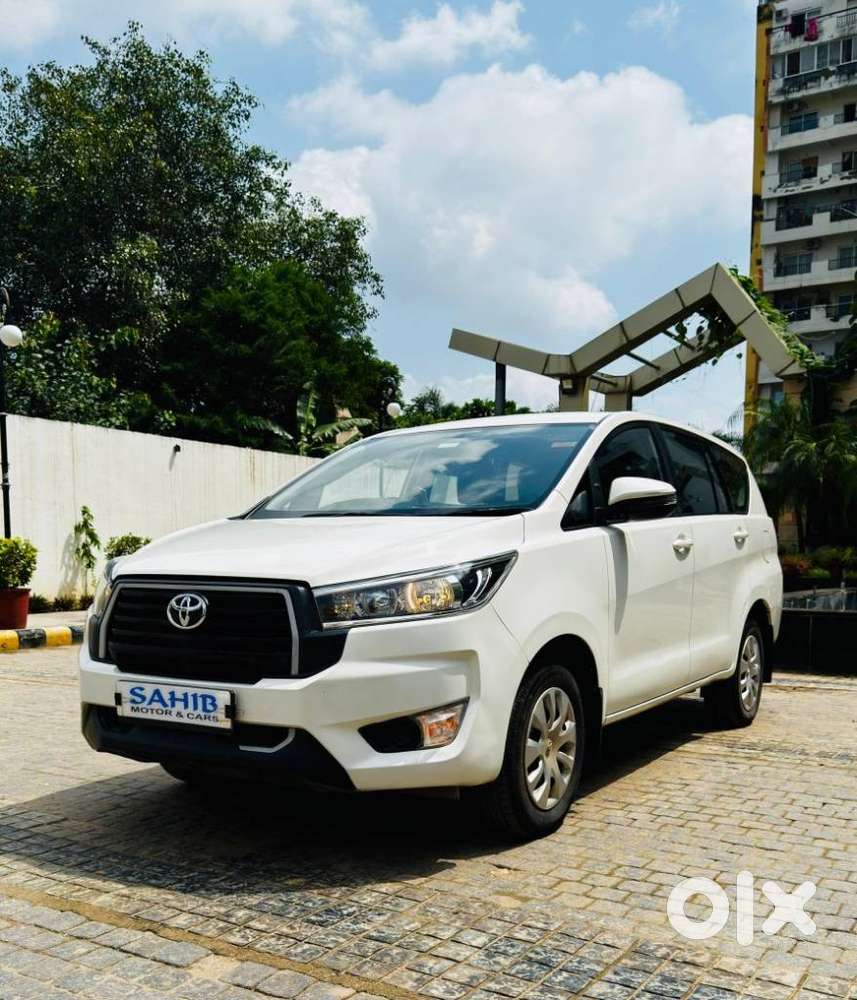 Toyota Innova Crysta 2.4 G Mt, 2024, Diesel