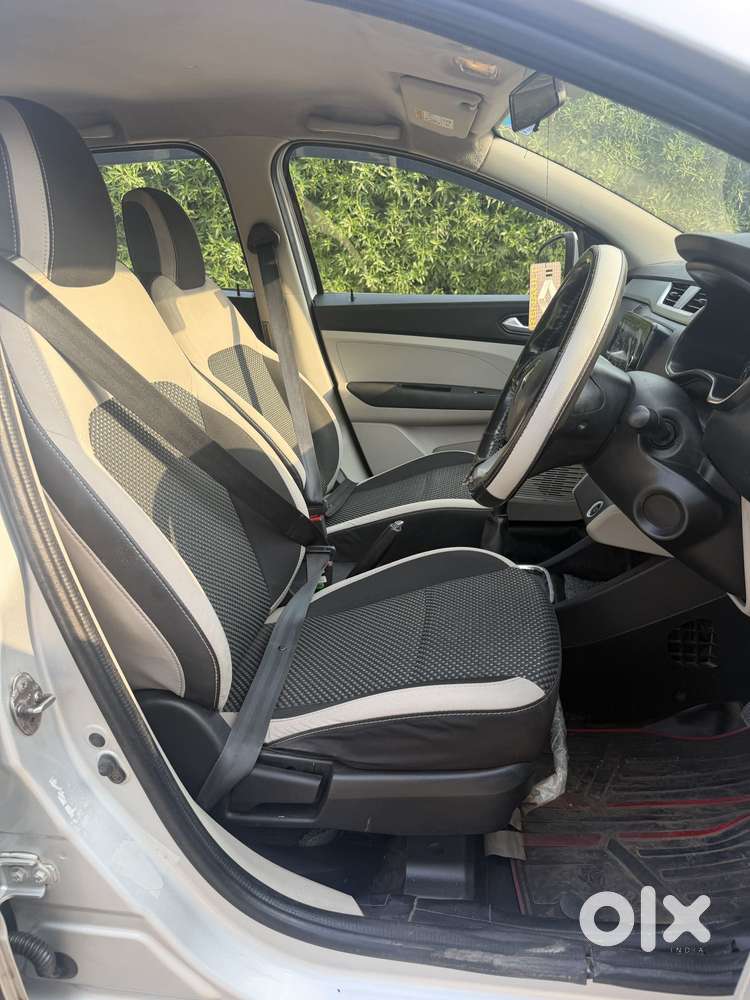 Renault Triber Rxz, 2021, Petrol