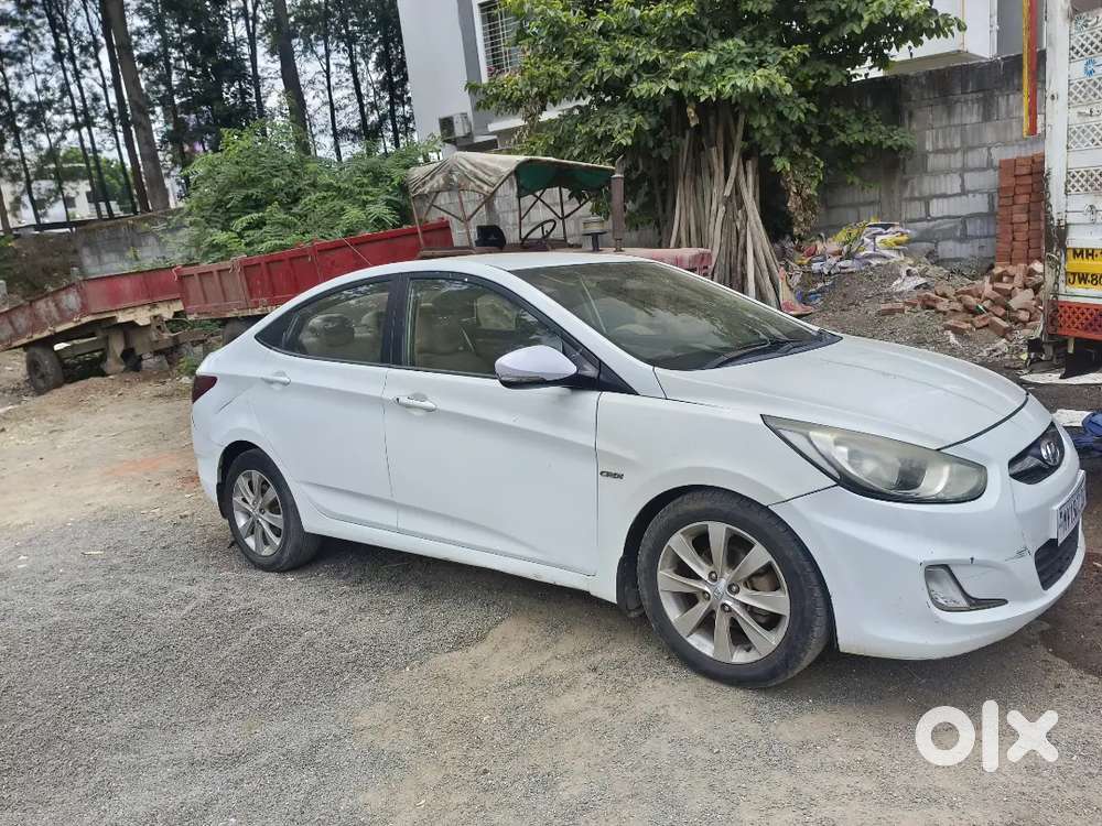 Hyundai Verna 2011