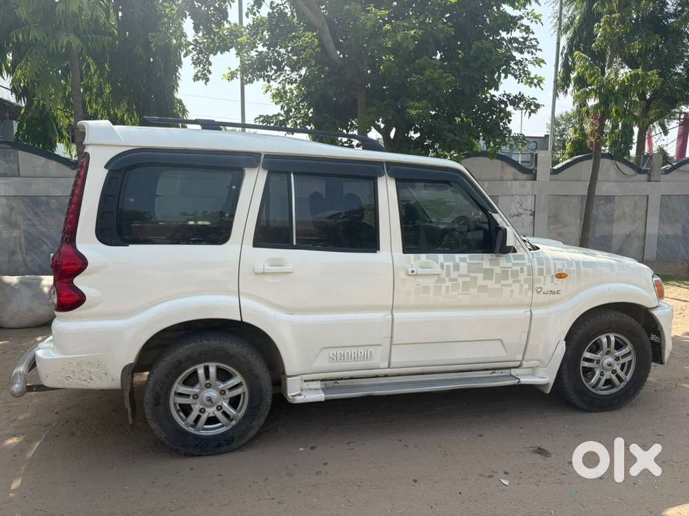 Mahindra Diesel Car 2013
