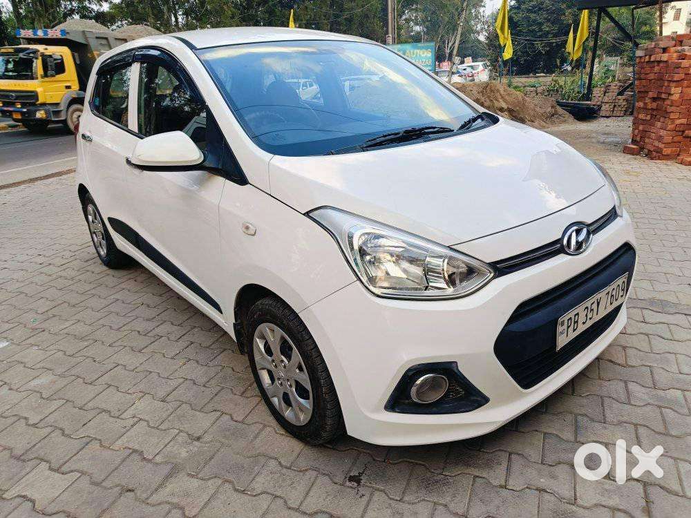 Hyundai Grand I10 Sportz O 1.2, 2016, Petrol