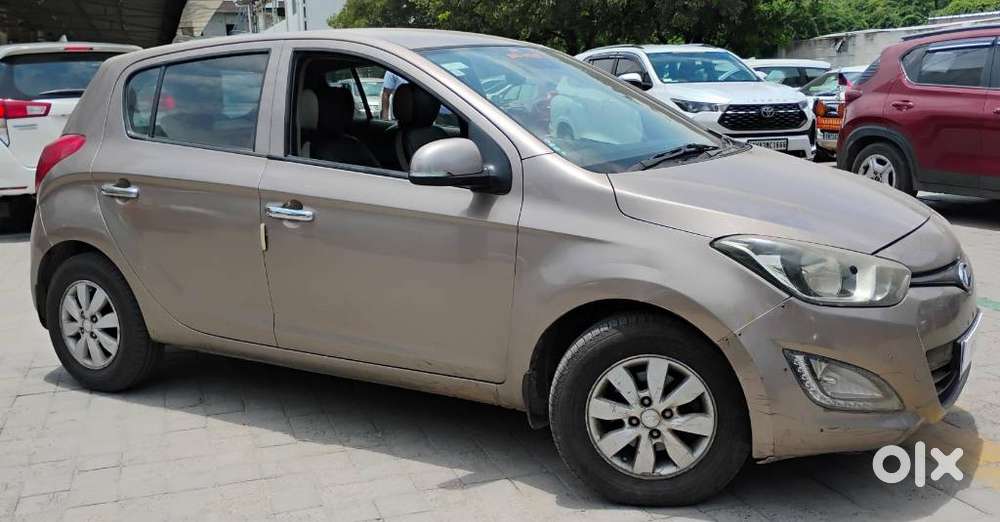 Hyundai I20 Sportz 1.2 Ivt, 2013, Diesel