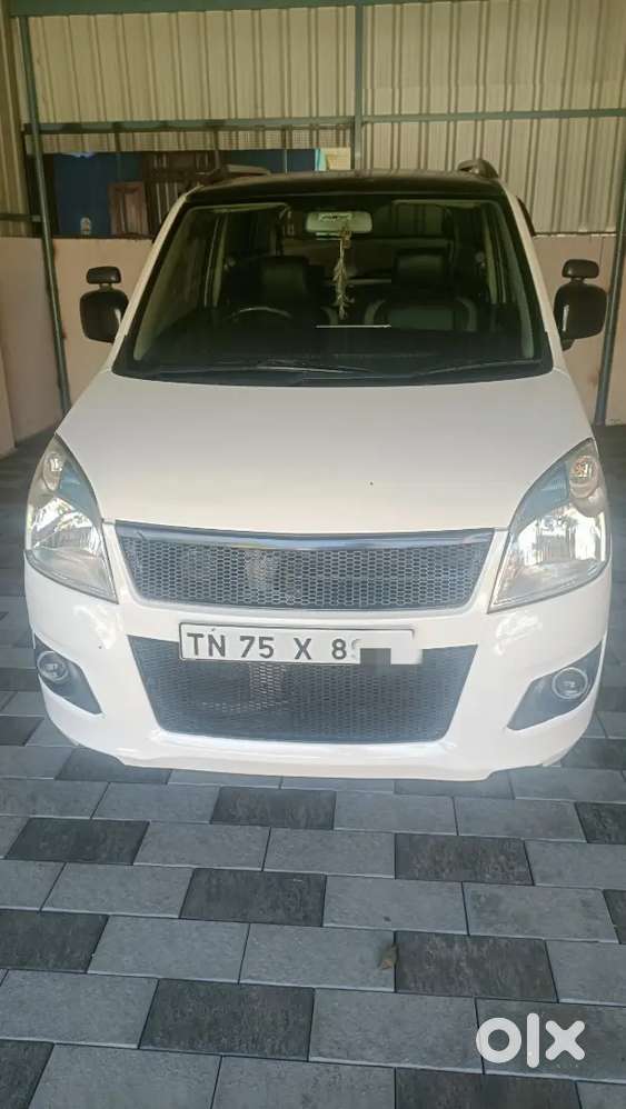 Alloy Wheels Touch Screen Reverse Camera Centre Lock