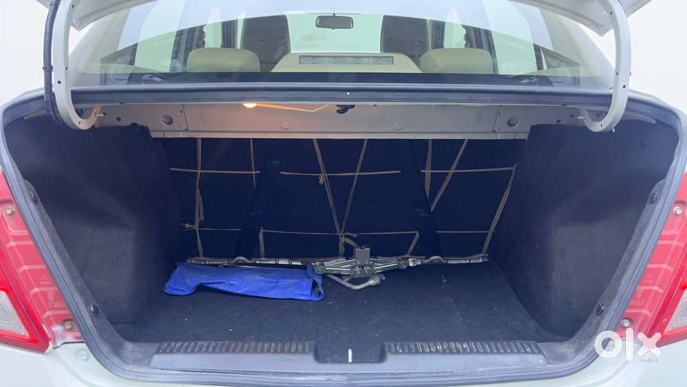 Maruti Suzuki Dzire 1.2 Vxi Amt, 2017, Petrol