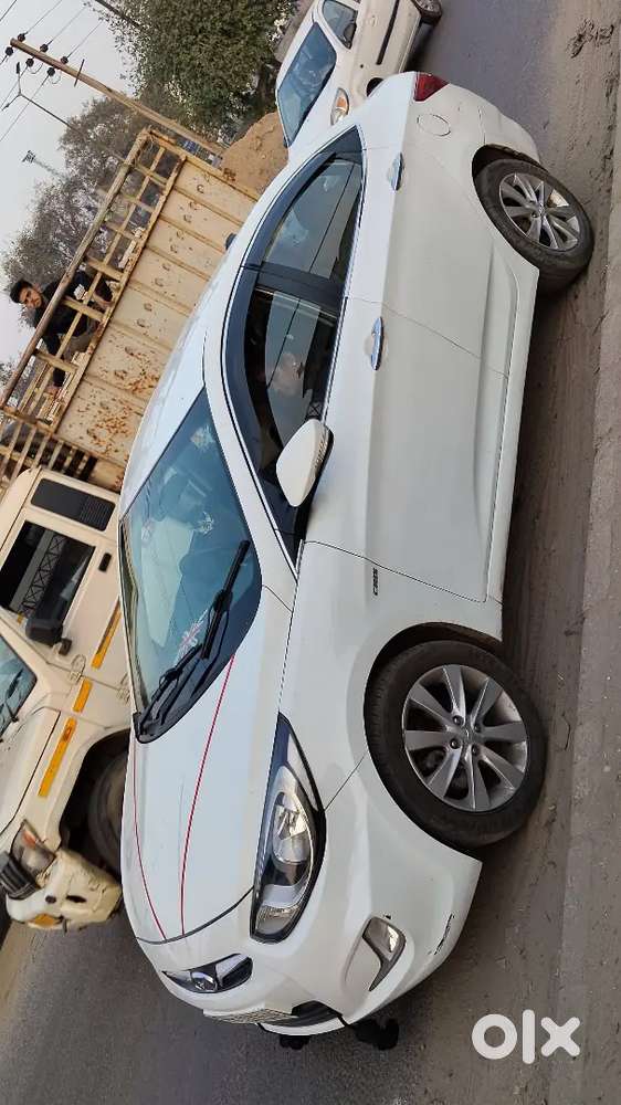 Versatile Hyundai Verna Sx O 2013