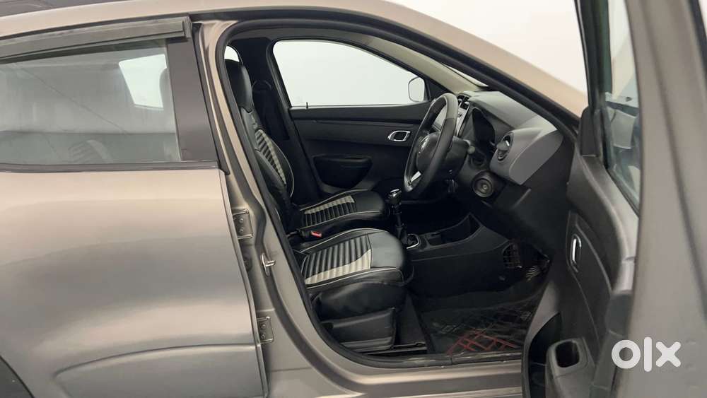 Renault Kwid 2019-ongoing 1.0 Rxt (o), 2018, Petrol