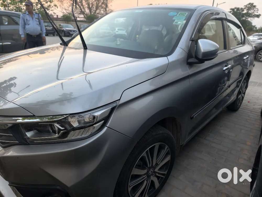 Honda Amaze 2024 Petrol Well Maintained.