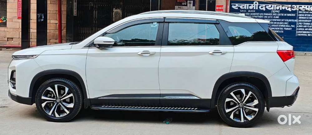 Mg Hector Plus Sharp Pro 1.5 Turbo Petrol 6 Str Dual Tone, 2024, Pet..