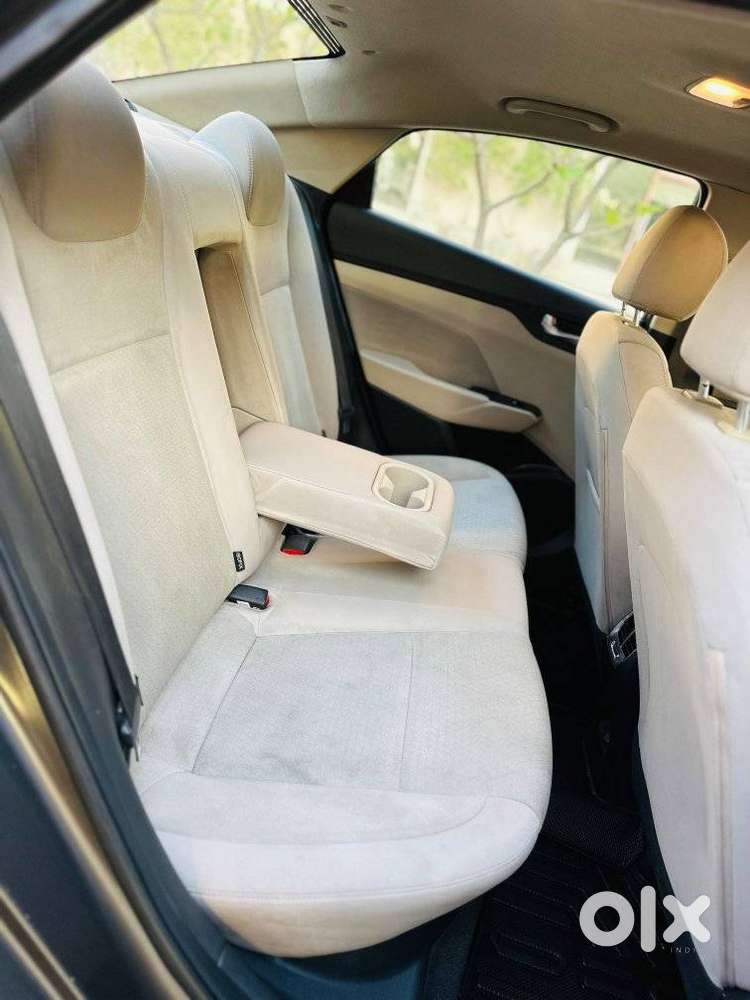 Hyundai Verna 1.5 Sx Diesel At, 2021, Diesel