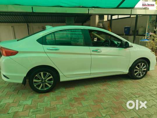 Honda City V Mt, 2022, Petrol