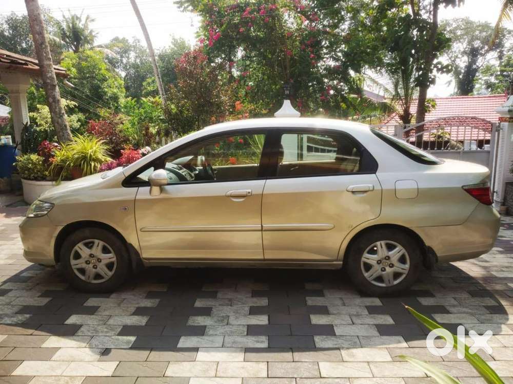 Honda City Zx 2006 Petrol Well Maintained