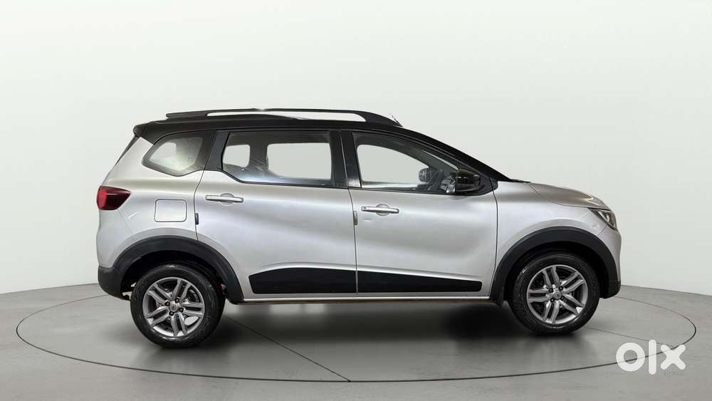 Renault Triber 1.0 Rxz Amt Dual Tone, 2022, Petrol