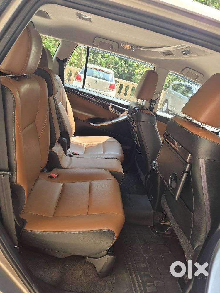 Toyota Innova Crysta 2.8 Zx At, 2017, Diesel