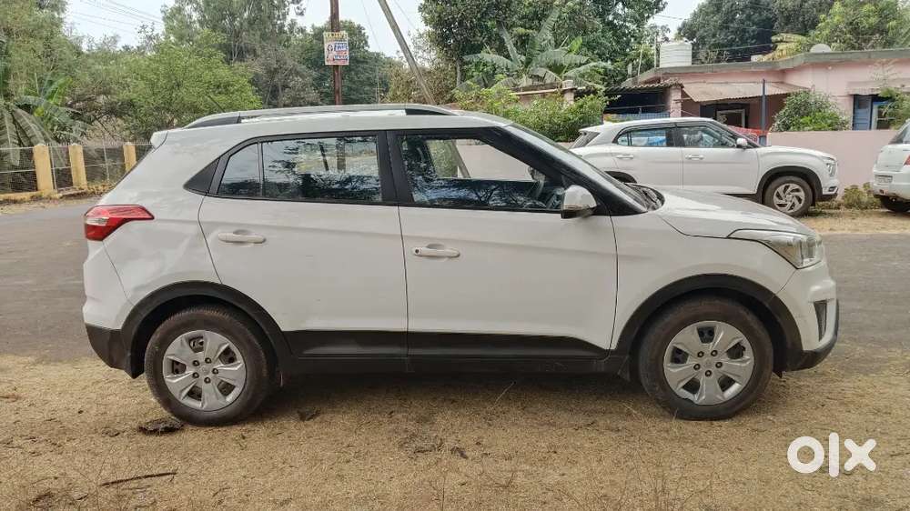 Hyundai Creta 2016 Model Petrol  1st Owner