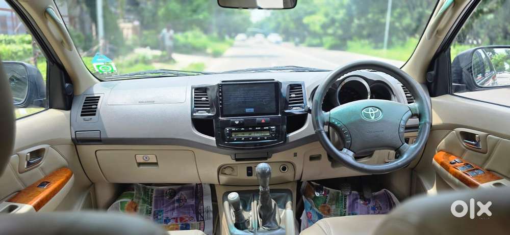 Toyota Fortuner 3.0 4x4 Manual, 2010, Diesel