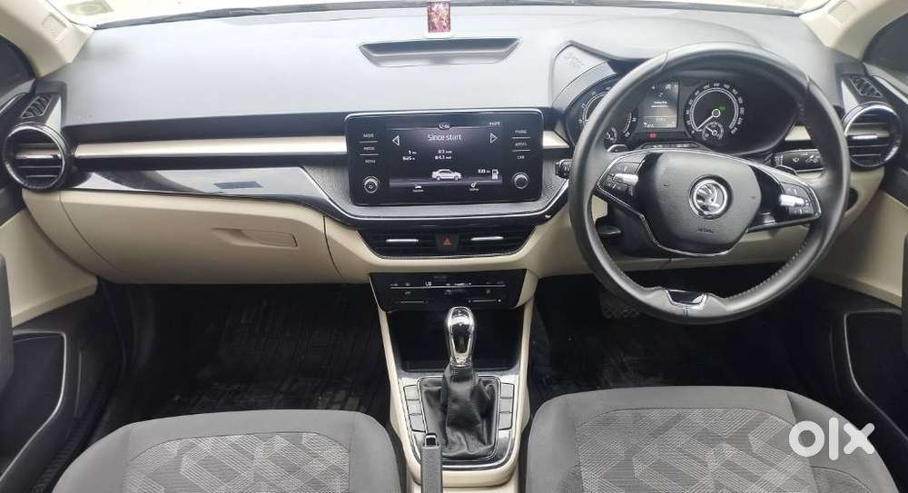 Skoda Slavia 1.0 Tsi Style At, 2023, Petrol