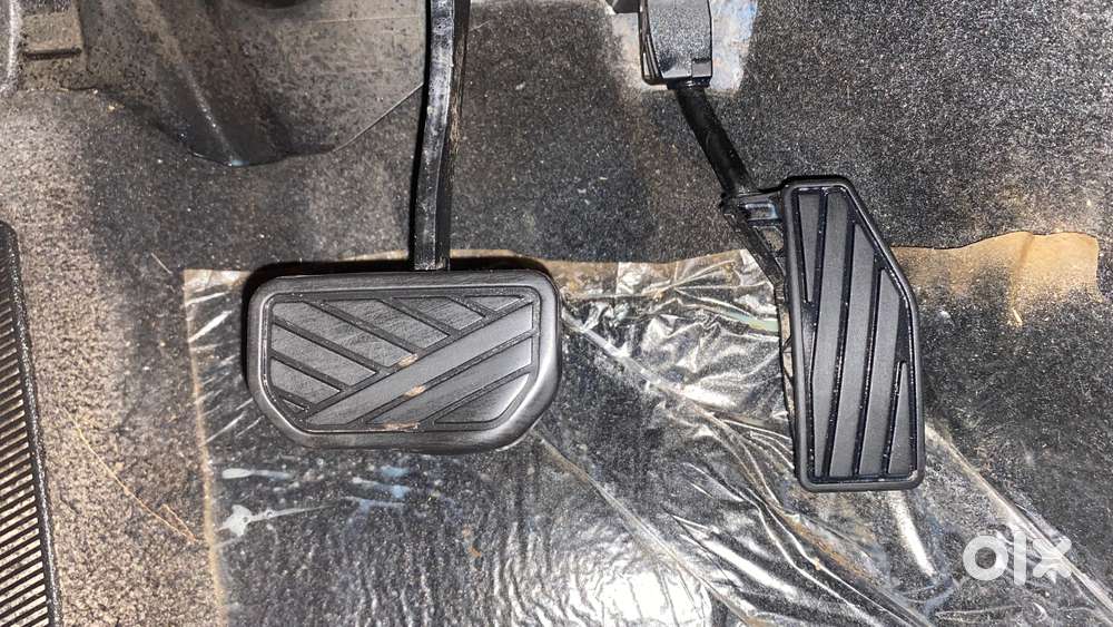 Maruti Suzuki Xl6 Alpha At, 2021, Petrol