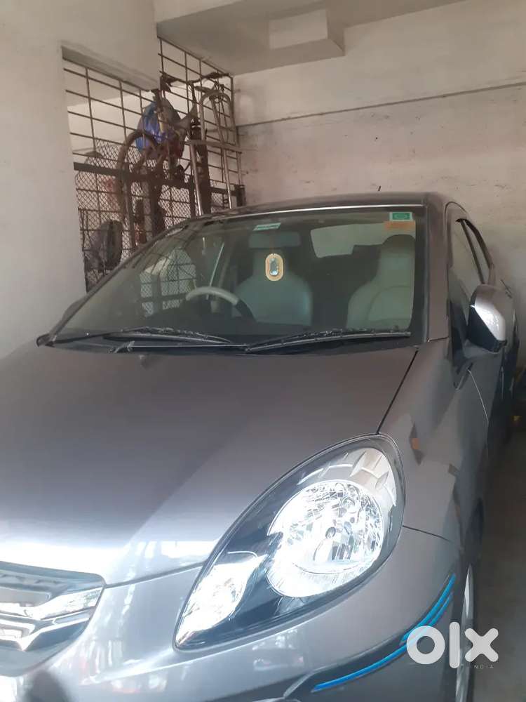 Amaze- Company Maintened , Tip Top Condition Car