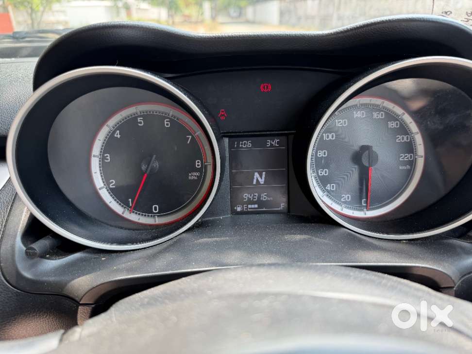 Maruti Suzuki Swift 1.2 Vxi (o), 2022