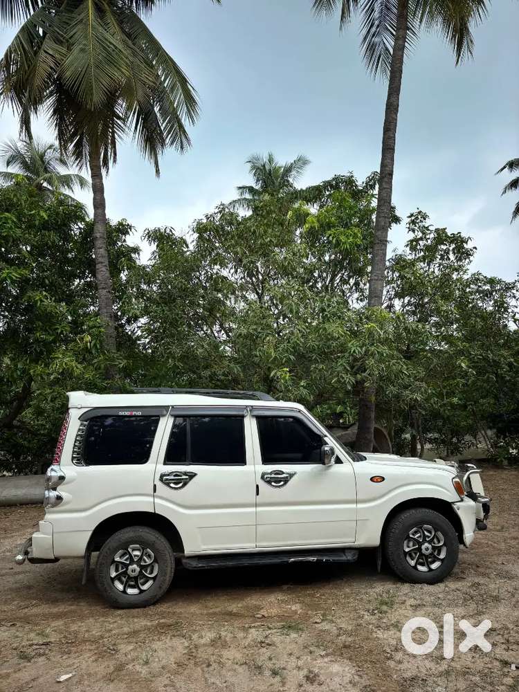 Mahindra Scorpio Classic 2012 Diesel Well Maintained