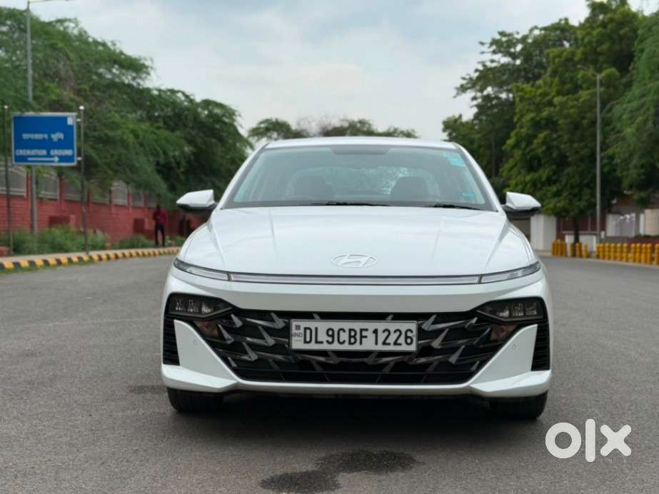 Hyundai Verna 1.5 Sx Ivt, 2024, Petrol