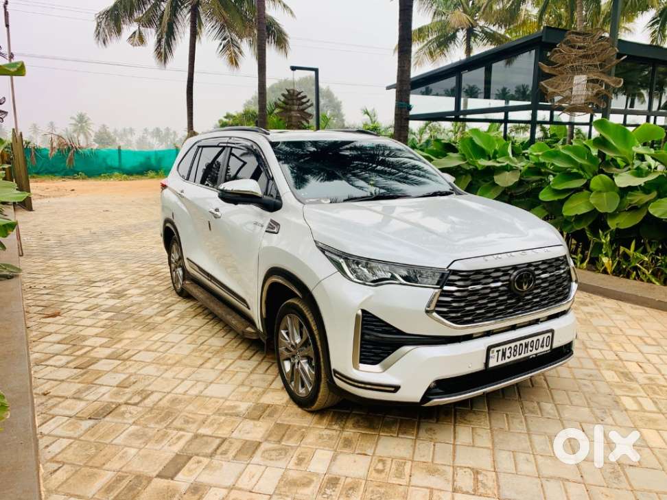 Toyota Innova Hycross 2.0 Zx (o) Hybrid 7 Str, 2025, Cng & Hybrids