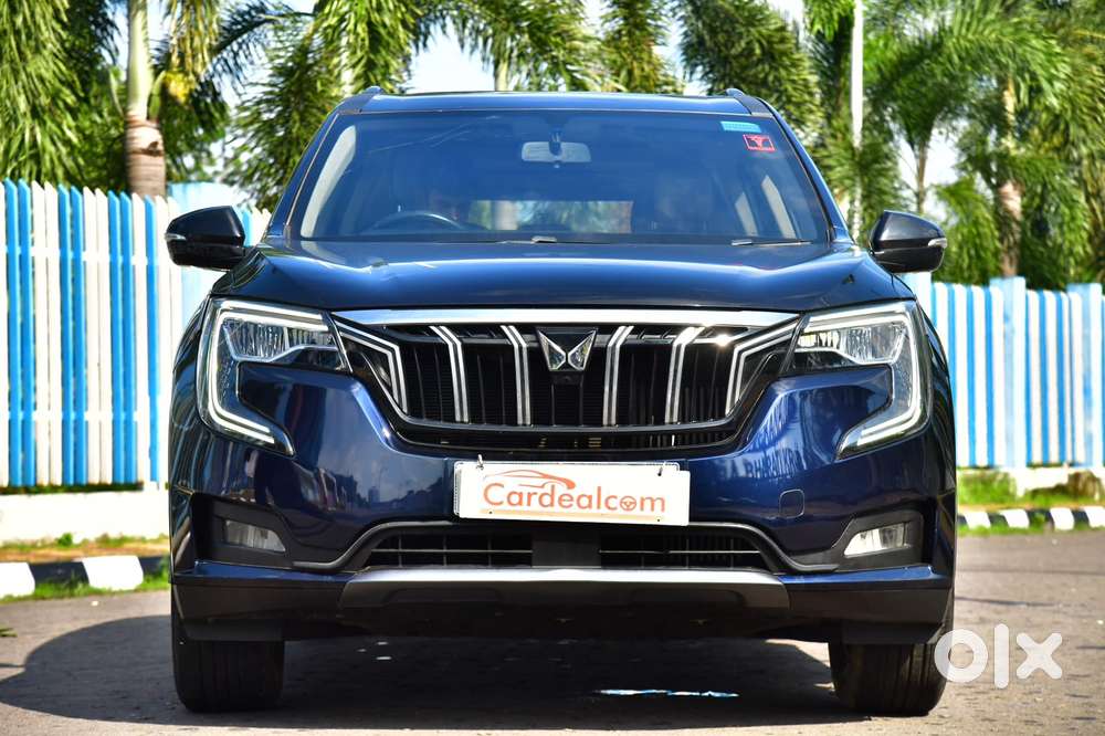 Mahindra Xuv700 Ax 5 Petrol Mt 7 Str (e), 2023, Petrol