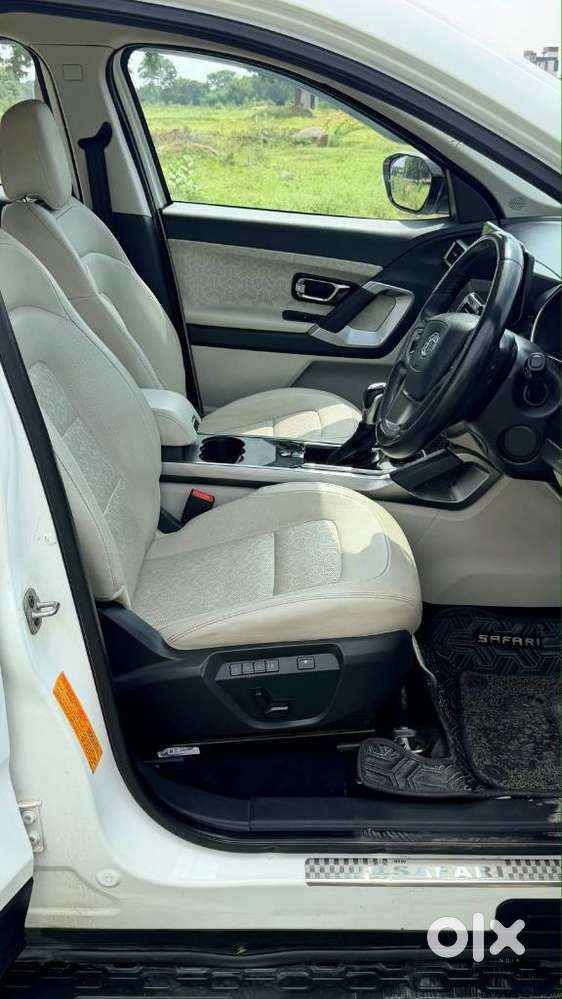 Tata Safari 2.0 Kryotec Xza Plus (o) 6s Red Dark Edition, 2023, Dies..