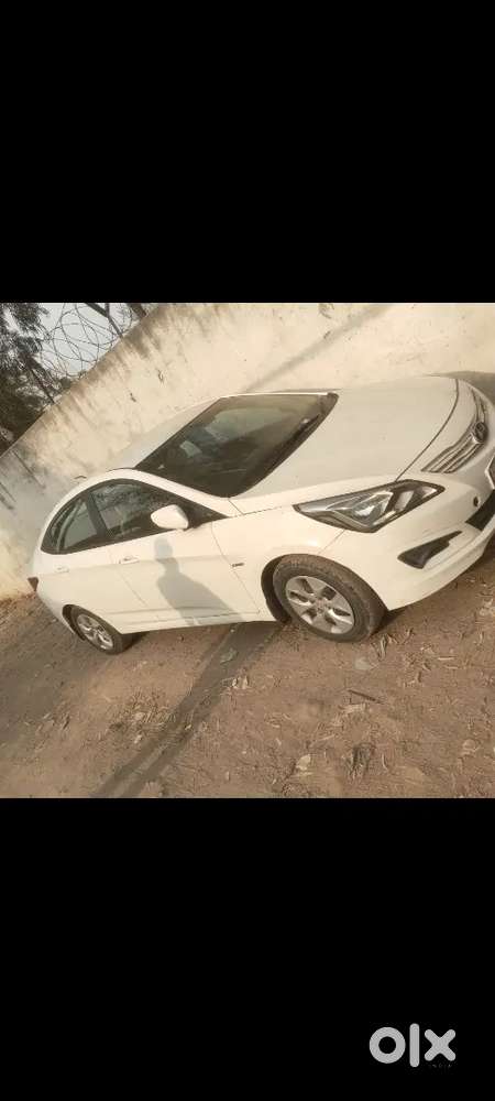 Hyundai Verna 2016 Diesel 98425 Km Driven