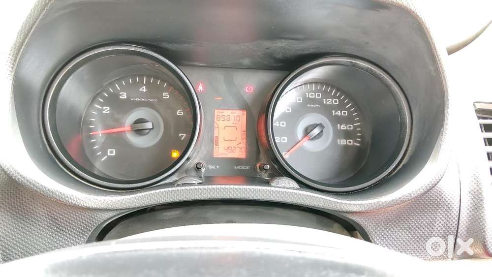 Mahindra Tuv 300 T4, 2016, Diesel