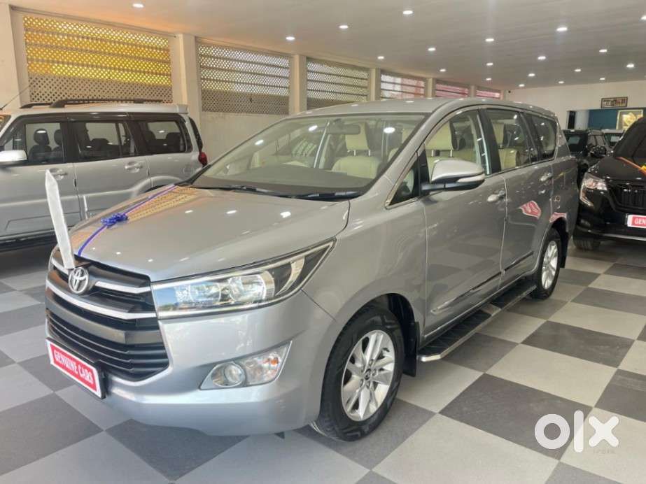 Toyota Innova Crysta 2.4 G Mt, 2017, Diesel