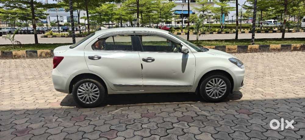 Maruti Suzuki Dzire 1.2 Zxi, 2022, Petrol