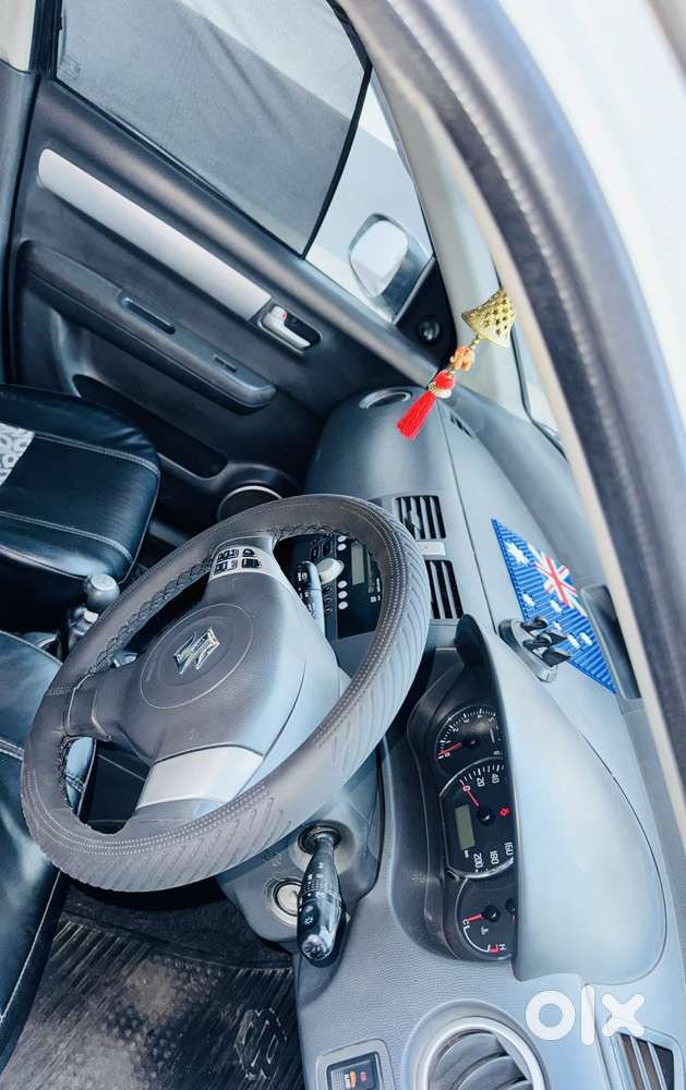 Maruti Suzuki Swift 2018 Zxi Plus, 2011, Petrol